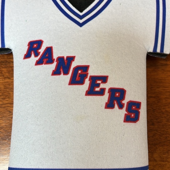 NHL hockey x Labatt Blue beer koozie - Picture 2 of 4